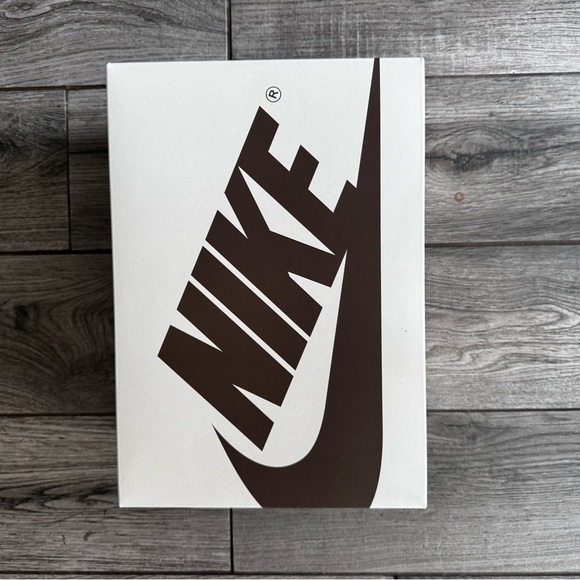 Women’s Travis Scott Air Jordan 1 Low OG SP NEW IN BOX!! - Picture 4 of 7